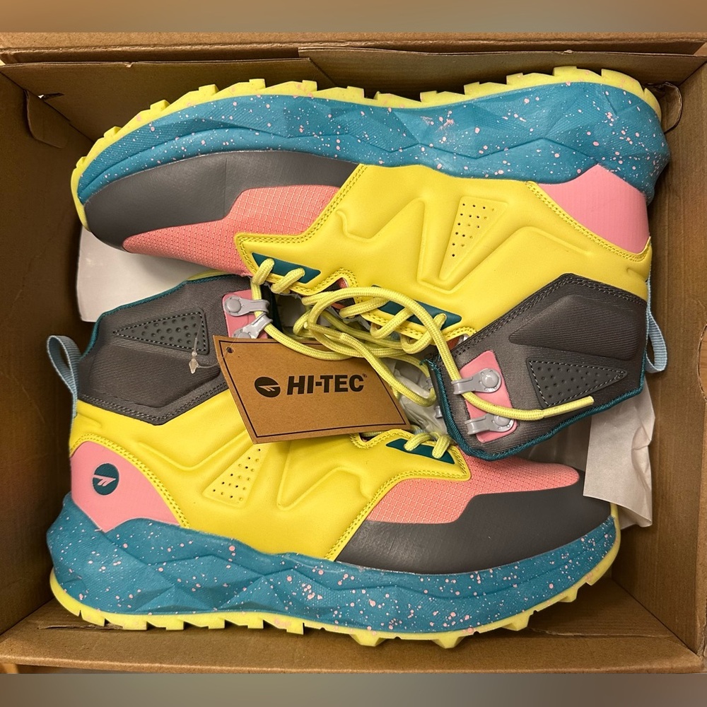 NIB HI-TEC Geo Sand Trail Mid (Kids) Yellow/Pink, Size 7, breathable
